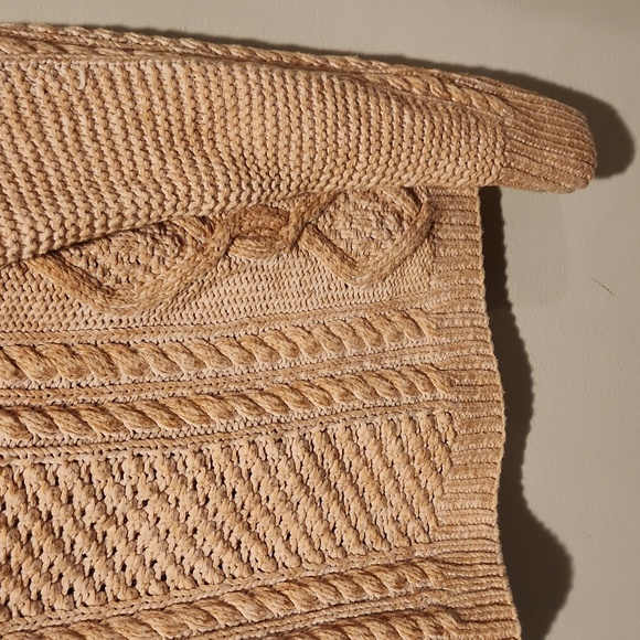 ❤️ J CREW HAND KNIT CABLE KNIT SWEATER, SMALL - Picture 3 of 7